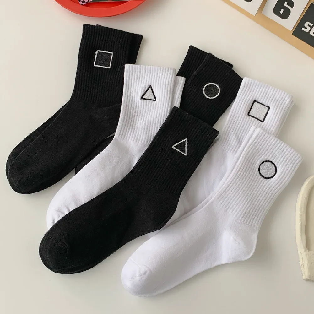 Four Seasons Black And White Embroidered Square Mid-tube Cotton Socks For Men And Women Sweat-absorbing Simple All-Match Solid