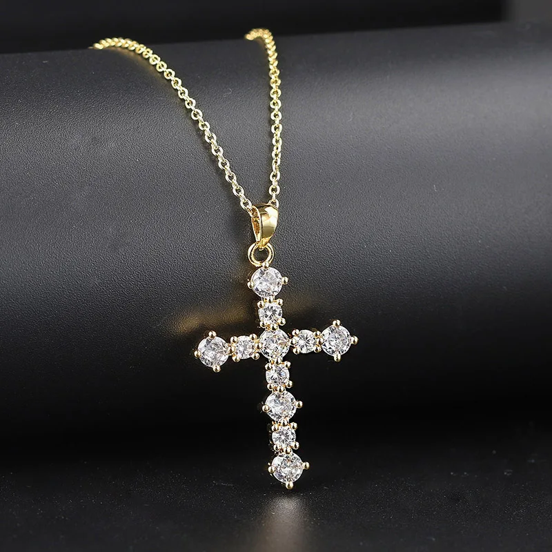 ZHOUYANG Cross Necklace For Women Hip Pop Iced Out Pendant Zircon Gold Color Neck Chain Steampunk Accessories Men Jewelry OHP079