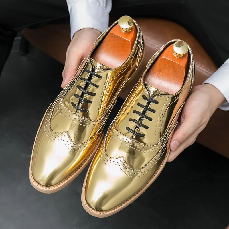 New Gentleman Gold Black Lace Up Brogues Formal Dress Shoes For Men Male Wedding Prom Homecoming Flats Sapato Social Masculino