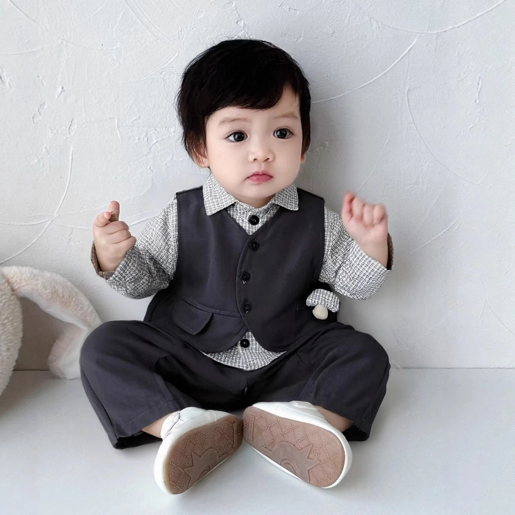 

Костюм для мальчиков 2026: Новая коллекция весна-осень, детская одежда, модный британский стиль, элегантный наряд юного господина, комплект из трех предметов