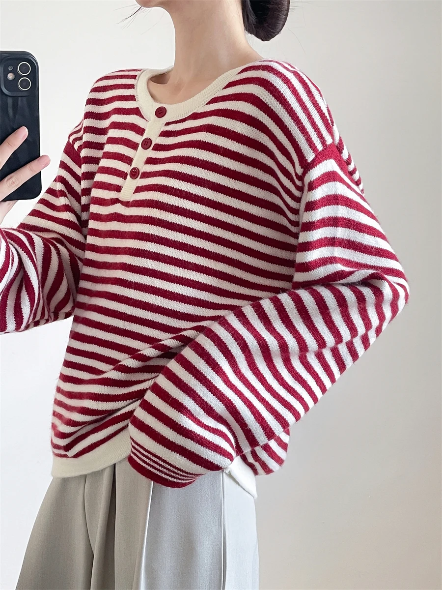 

Yuezhiya Lazy Sle Vintage Red White Stripes Knitted Sweater Loose round Ne Button up Top Women's Faion Spring Autumn