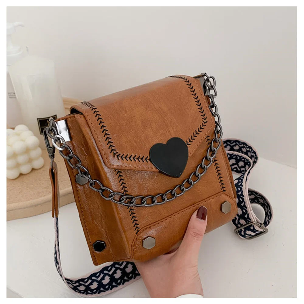 Women\'s Bag New Korean Style Retro Heart-Shaped Lock Mobile Phone Women\'s Bag Studded Shoulder Bag Women\'s Messenger Bag