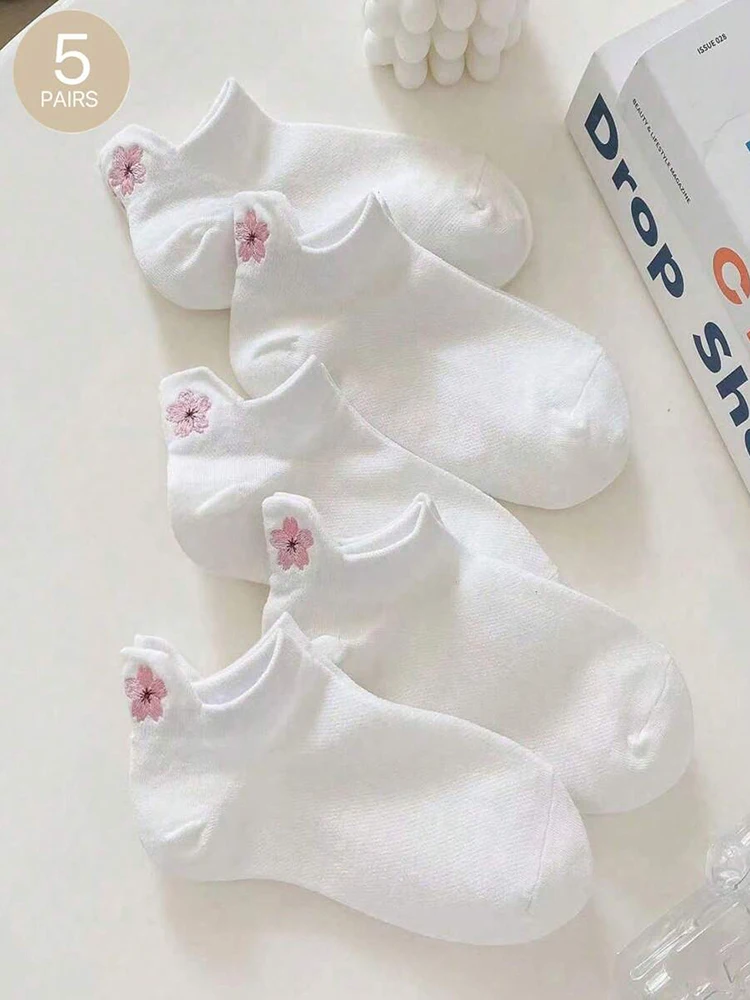 

5 пар женских коротких носков с героями мультфильмов, модные универсальные милые носки с цветочным узором, впитывающие пот, дышащие, мягкие и повседневные носки