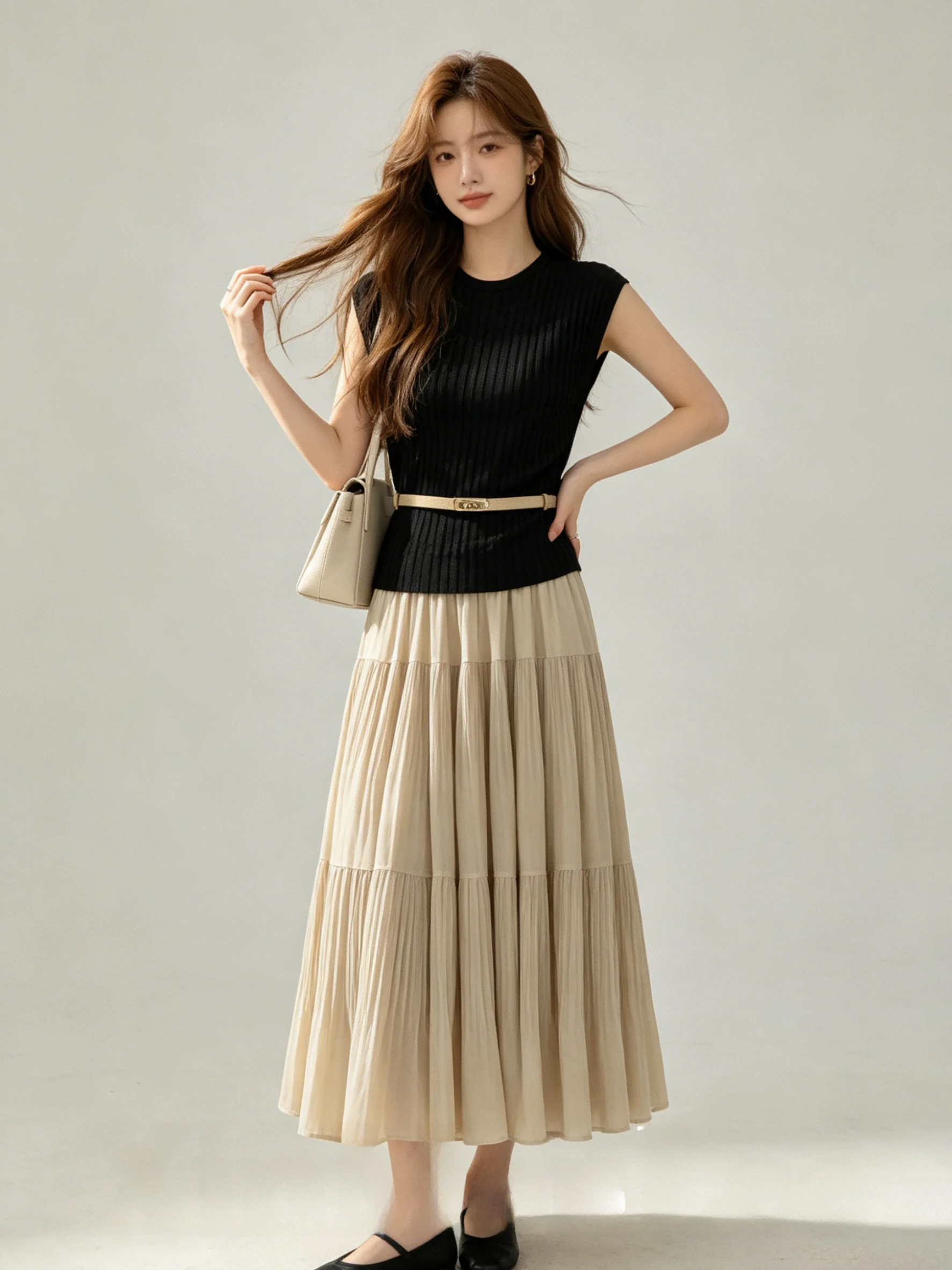 

Summer New Korean Style Skin-friendly Casual Sleeveless Knitted Vest High Waist Slimming Pleated Skirt Fashionable Two-piece Set