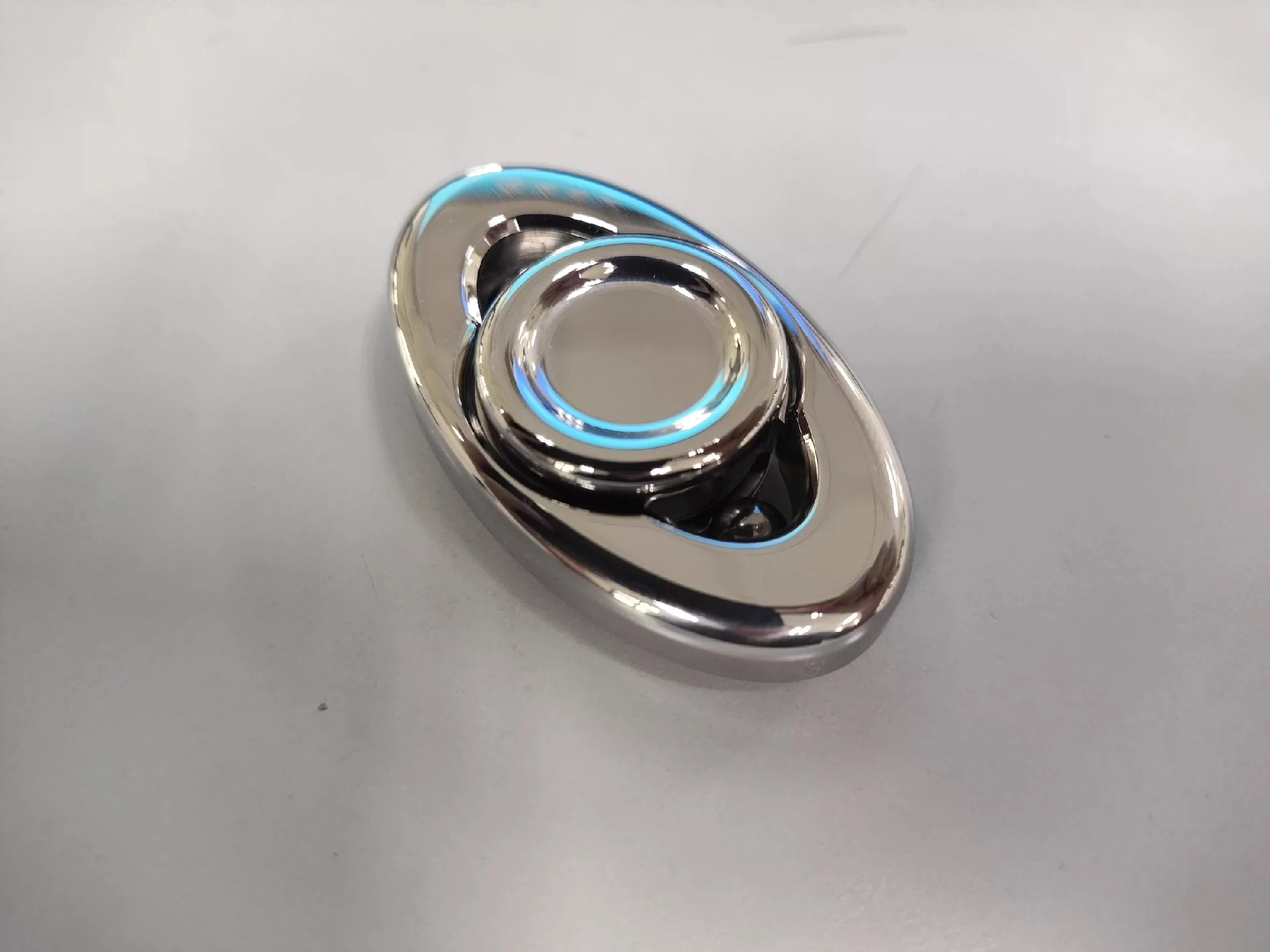 Heart feel gyroscope, made of stainless steel material