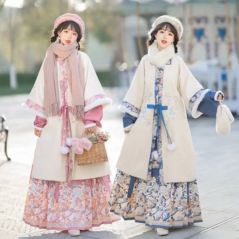 الشتاء محظوظ احتفالي الحدث كوس الملابس رشاقته السنة الجديدة التطريز Hanfu المرأة سلالة مينغ ساحة طوق معطف طويل متماثل