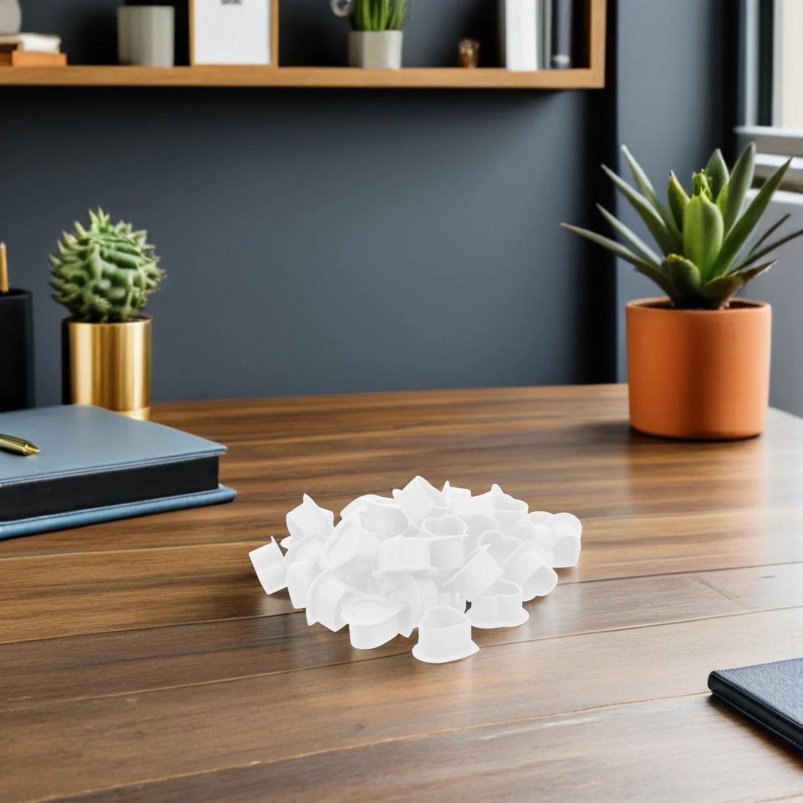 Gobelets d'encre de tatouage en forme de cœur, 100 pièces, Base en Silicone, minimise les déversements, améliore la commodité, équipement de tatouage, fournitures de tatouage