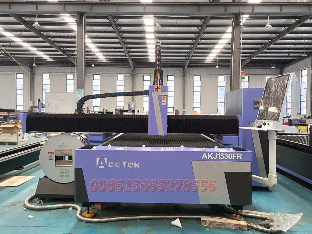 AccTek 3kw Fiber Laser Cutter With Rotary Device 220*6000mm for Metal Sheet Tube Pipes Cutting