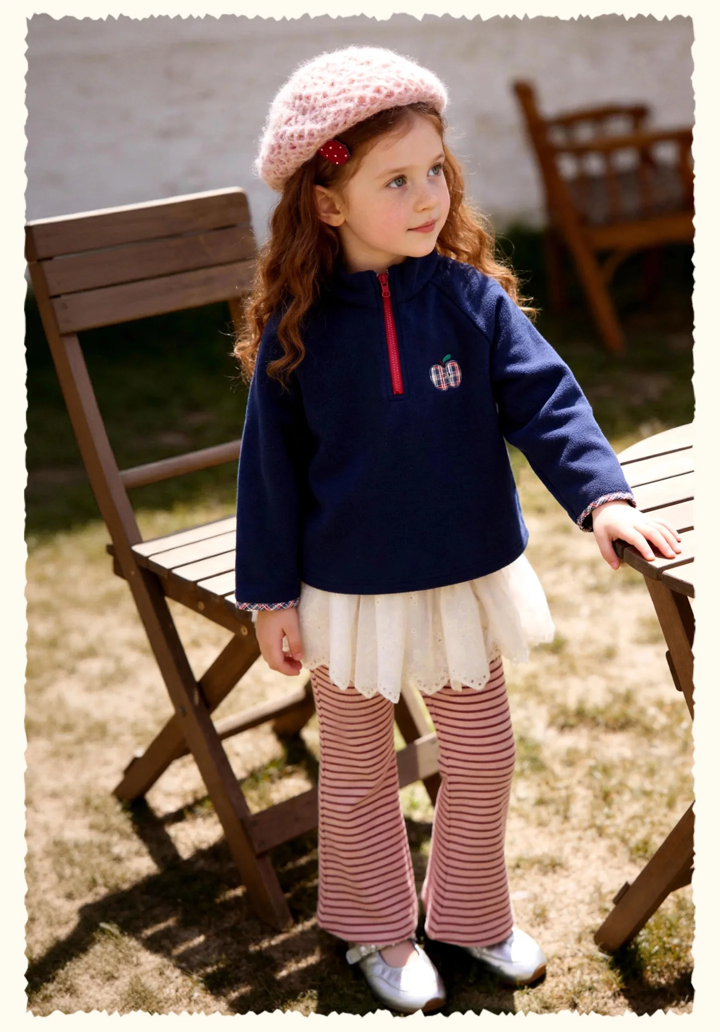 Amila 2026 Herbst Neue Kinder-Sweatshirt mit Stehkragen Vintage-Patch-Stickerei Farbblock Niedlich Verspielt Alltagstaugliches Vielseitiges Oberteil – Detail 20