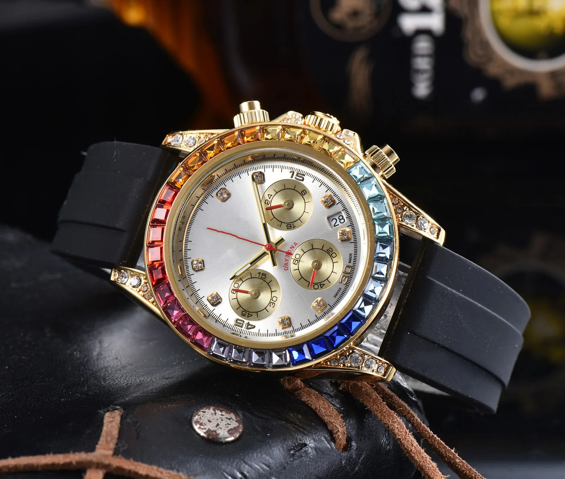 New Men's Watch with Fashionable Trend, High-end Niche Design, Night Light Luxury Disc, Black Silicone Strap, Quartz Watch