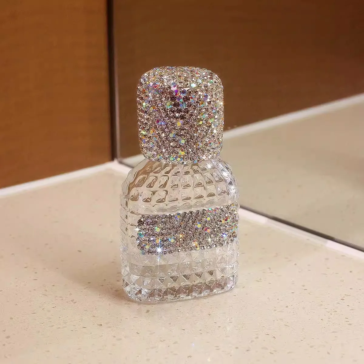 Diamond Encrusted Luxury Perfume Sub Bottle, 30ml Portable Travel Empty Bottle,High-grade Spray Glass Bottle Room Decor Crystals