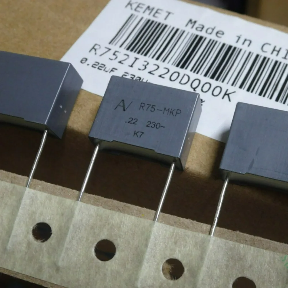 

10pcs/lot AV R75 MKP 0.22uf 230VAC 220nf u22 224 Brand New 15mm Film Capacitor R752I3220DQ00K