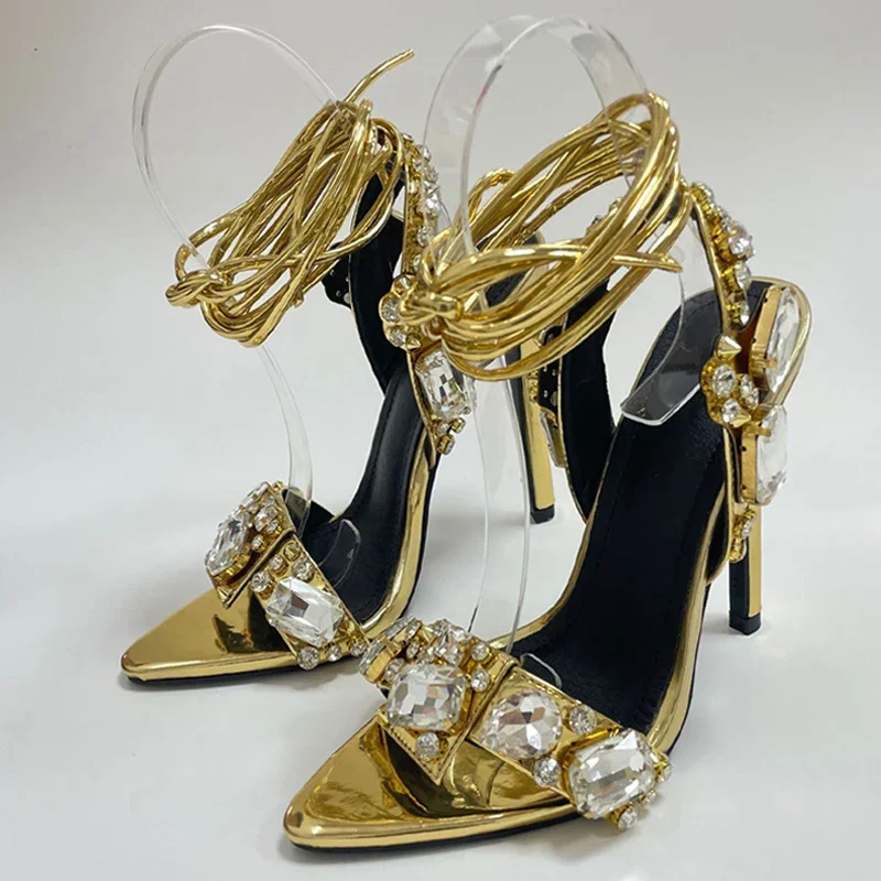 2025 Sexy Ankle Strap Golded Sandals Women Party Nightclub Stripper Heels High Quality Crystal Diamond Pointed Toe Wedding Shoe