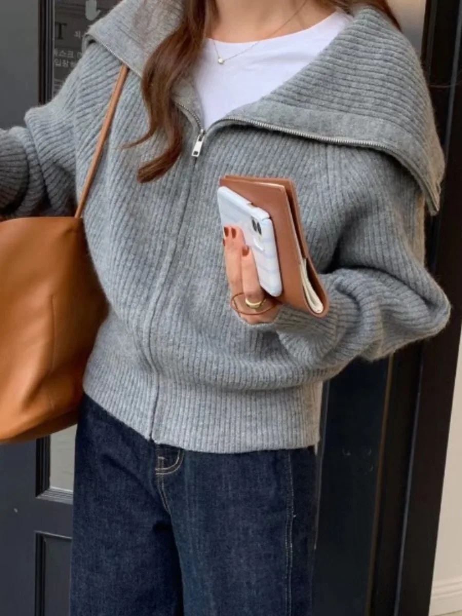 

Корейский дизайн, темно-синий воротник на молнии, открытый кардиган, свитер, женский свободный мягкий модный топ на осень, новый универсальный утягивающий свитер