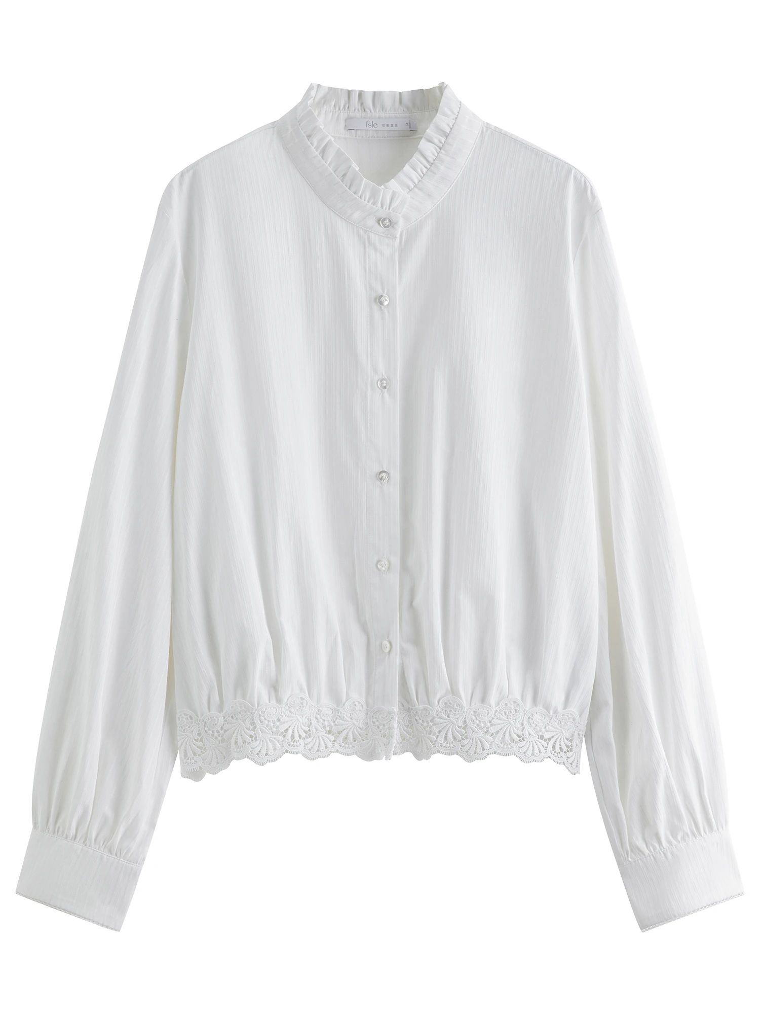 FSLE الأبيض الحلو الدانتيل خياطة قميص المرأة الخريف 2025 جديد طويل الأكمام الوقوف طوق قميص أبيض 25FS13180