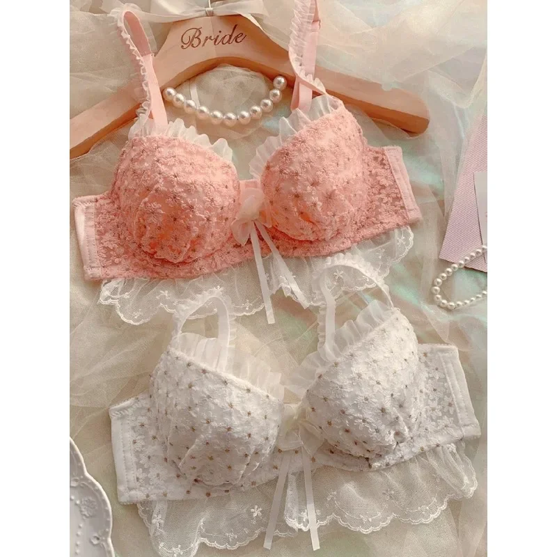 MOYISU Vitality Sweet Girl Embroidery Three-dimensional Flower Bra Set Thin Cup Big Chest Small Underwire Underwear