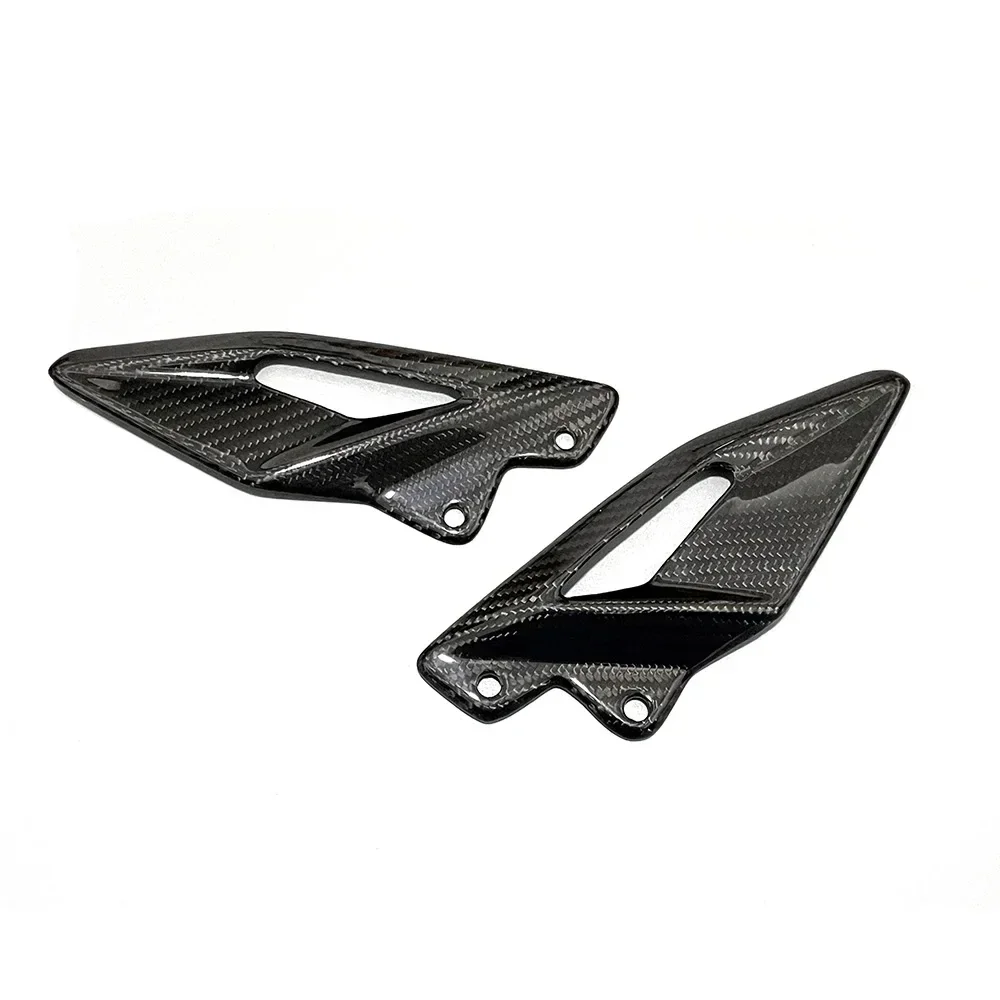 Per Triumph Street Triple 660 765 R RS 2016-2021 2022 2023 2024 accessori moto in fibra di carbonio piastre di protezione del tallone poggiapiedi