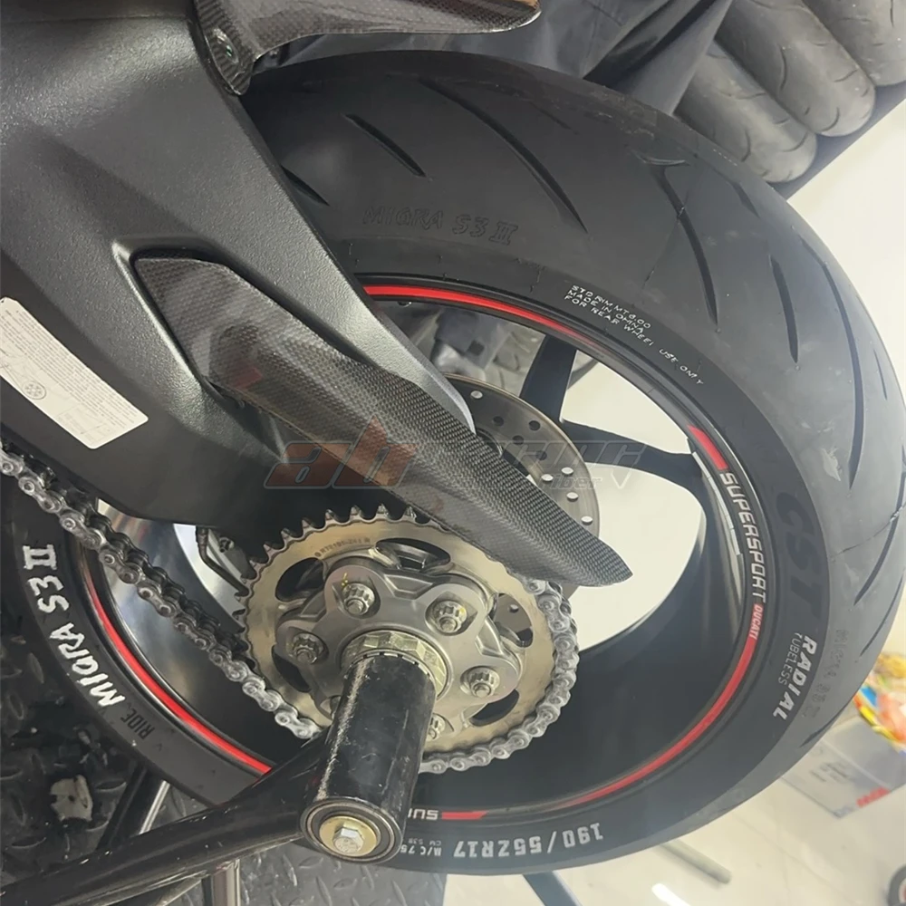 

Rear Upper Chain Guard Mud Cover Fairing Cowl For Ducati Super Sport 2017-2019 Full Carbon Fiber 100%