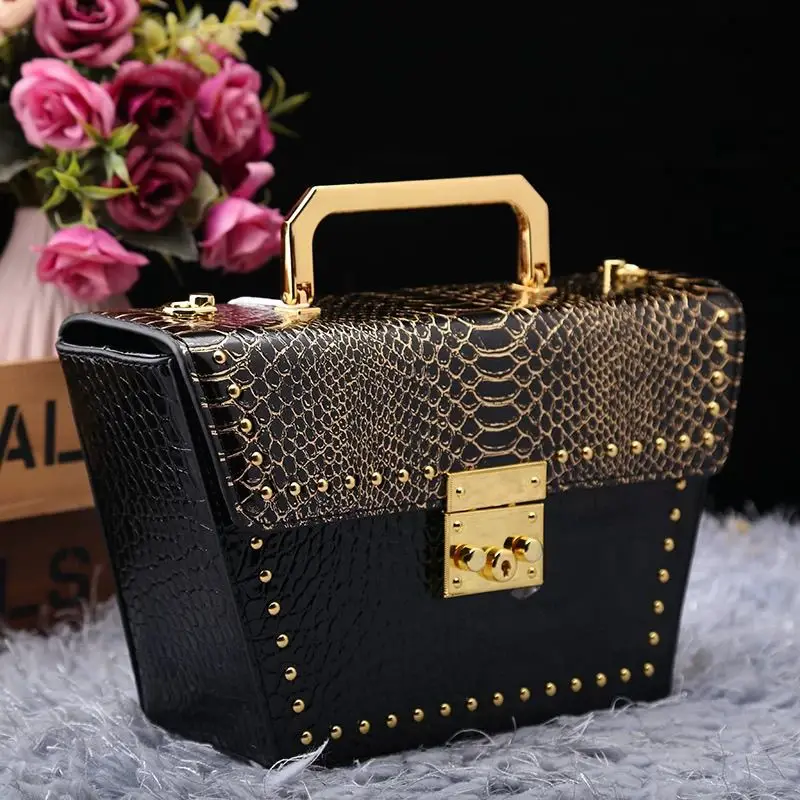 

Women's Handbag New Snaked-rivet Crossbody Shoulder Fashion Square Bags for Women Sac À Main Femme