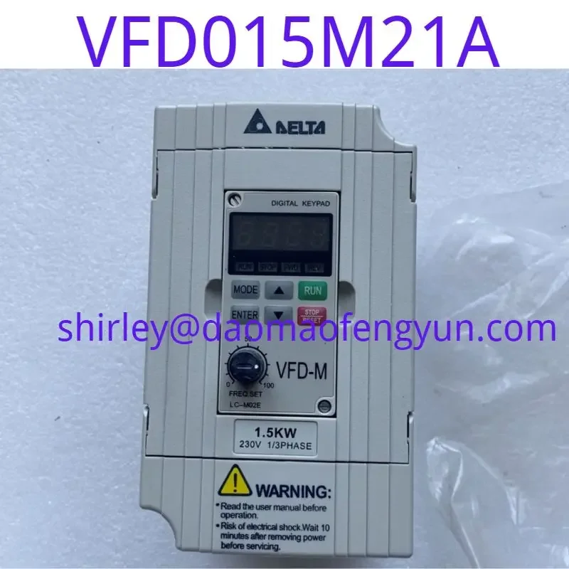 

Used VFD-M frequency converter VFD015M21A