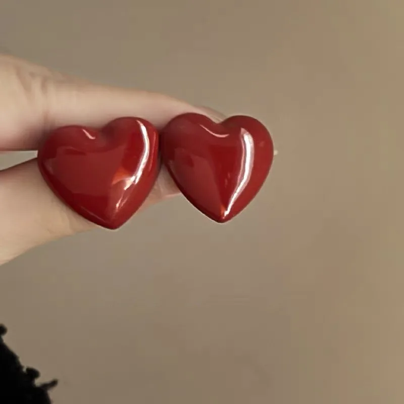 Vintage Cute Red Love Heart Stud Earrings for Women 2024 Korean Fashion Charm Wedding Bride Jewelry Accessories Anniversary Gift