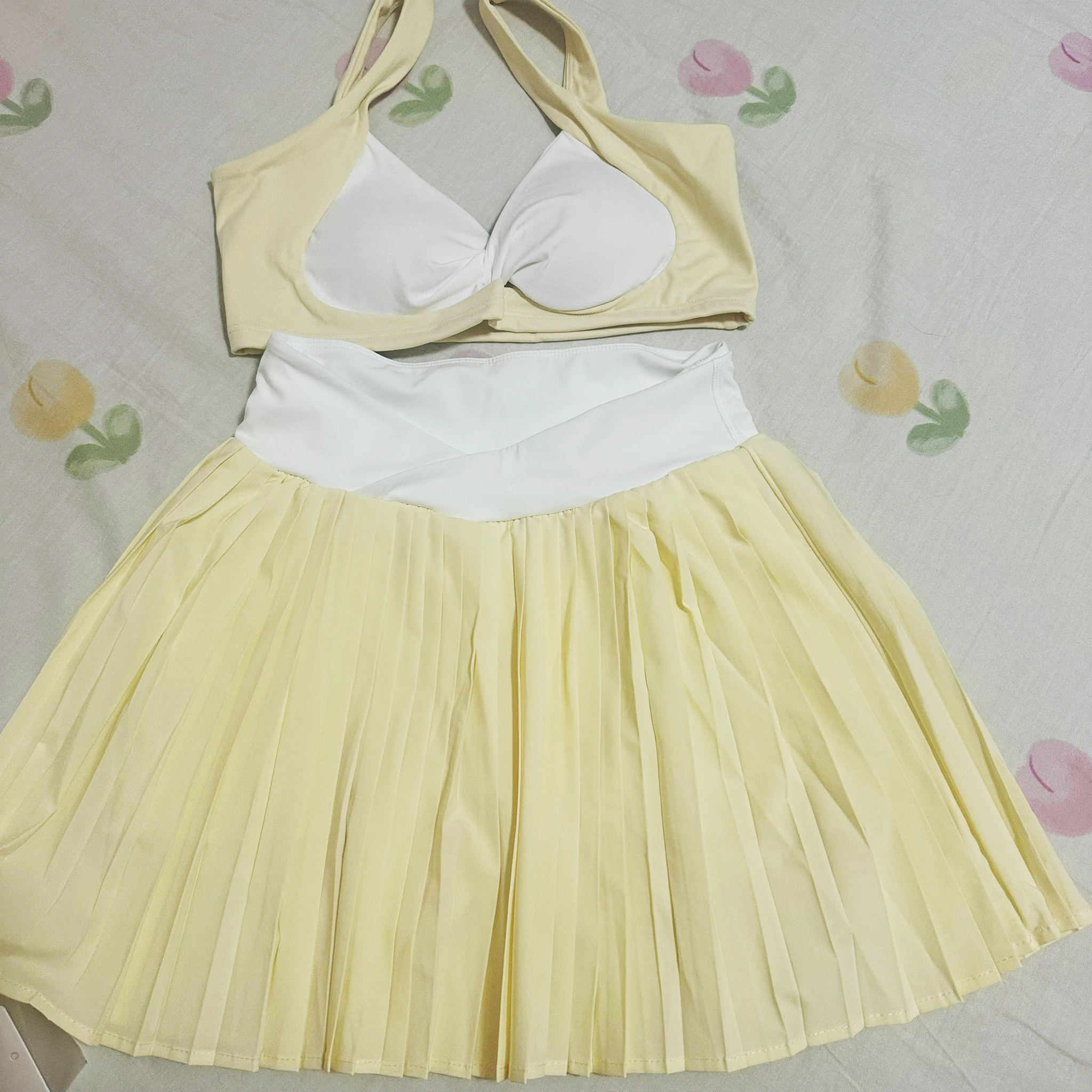 Women's Deep Veck Workout Sports Bras Back Cross Padded Low Impact Fitness Bra Yoga Crop Tops XP03