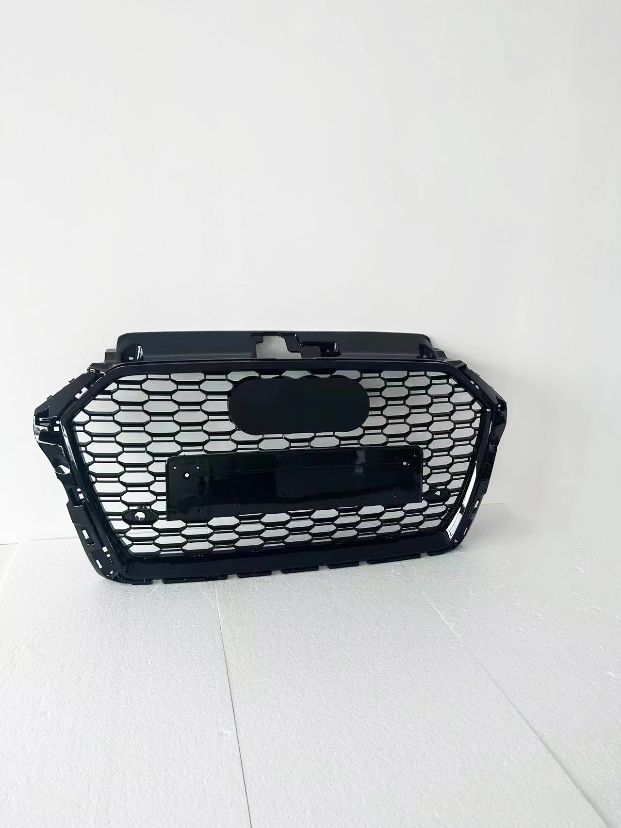 

Автомобильные аксессуары для RS3 Style, передняя спортивная шестигранная сетка, сотовый капот, гриль, глянцевый черный для Audi A3/S3 8V 2017 2018 2019-2020