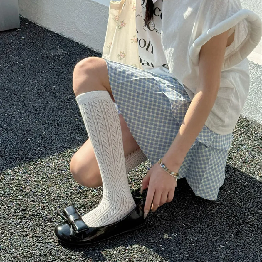 

Летние женские носки с полой сеткой в стиле Лолиты для девочек, дышащие тонкие женские чулки со свернутыми краями, плиссированные однотонные носки для девочек