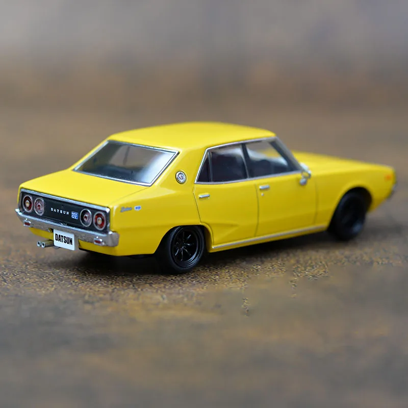 DISM 1/43 NISSAN DATSUN 240K GT GL Diecast Alloy Car Model Collection