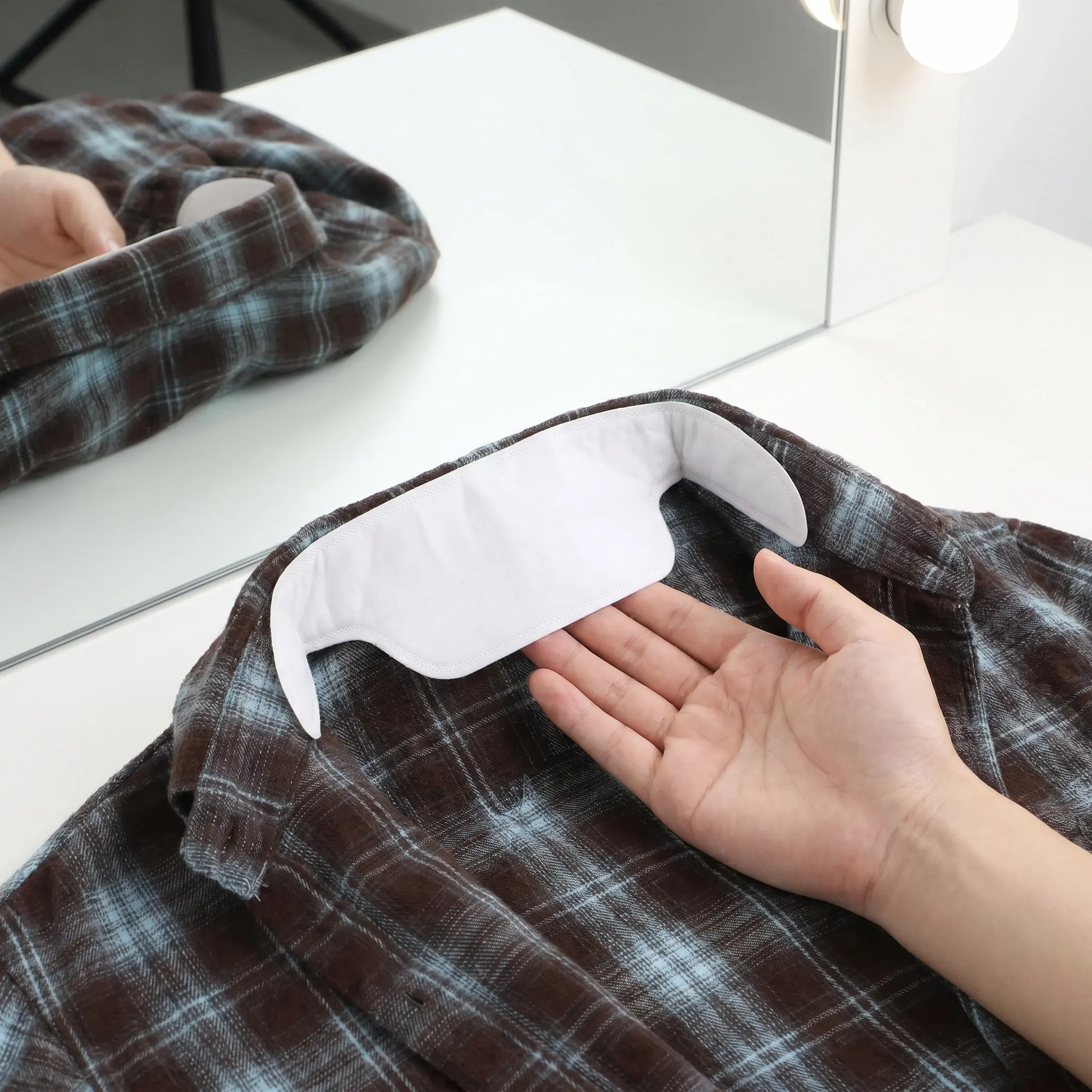 Mens Shirt Collar Protectors 60 Pack Disposable Sweat Absorbing Self Adhesive Liners for Stain Protection