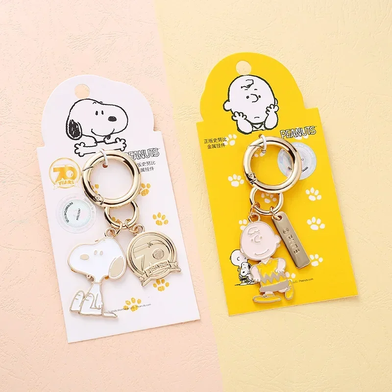 Snoopy Charlie Cartoon Metal Keychain Cute Couple Pendant Keychain Car Keychain Accessories Student Children Birthday Gift