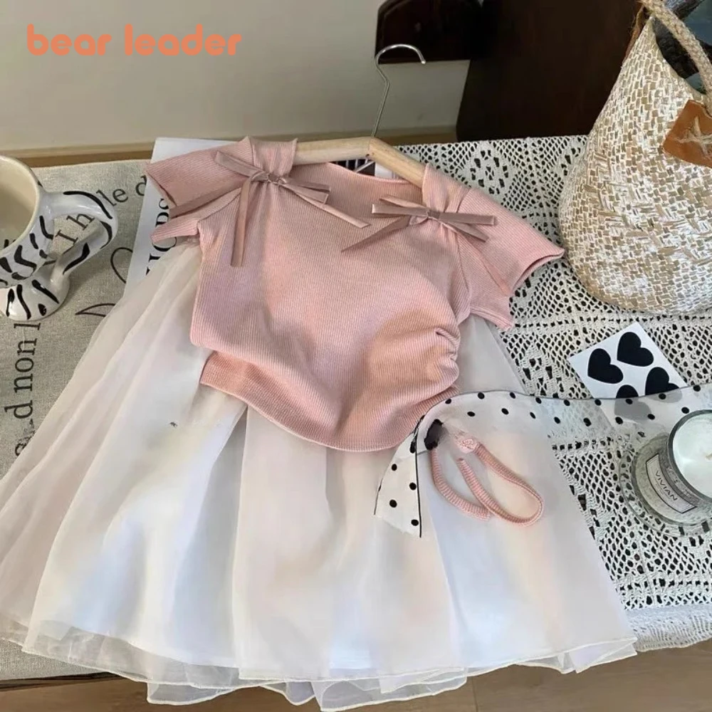 Bear Leader 2025 nuevo traje para niñas versión coreana de verano Top con lazo 3D + media falda de princesa blanca conjunto de 2 piezas conjuntos de moda para niños