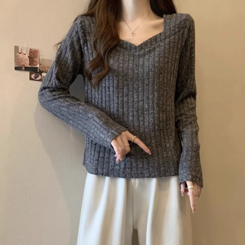 

Женский новый стиль с квадратным воротником, осенне-зимний модный однотонный универсальный повседневный вязаный топ с длинными рукавами