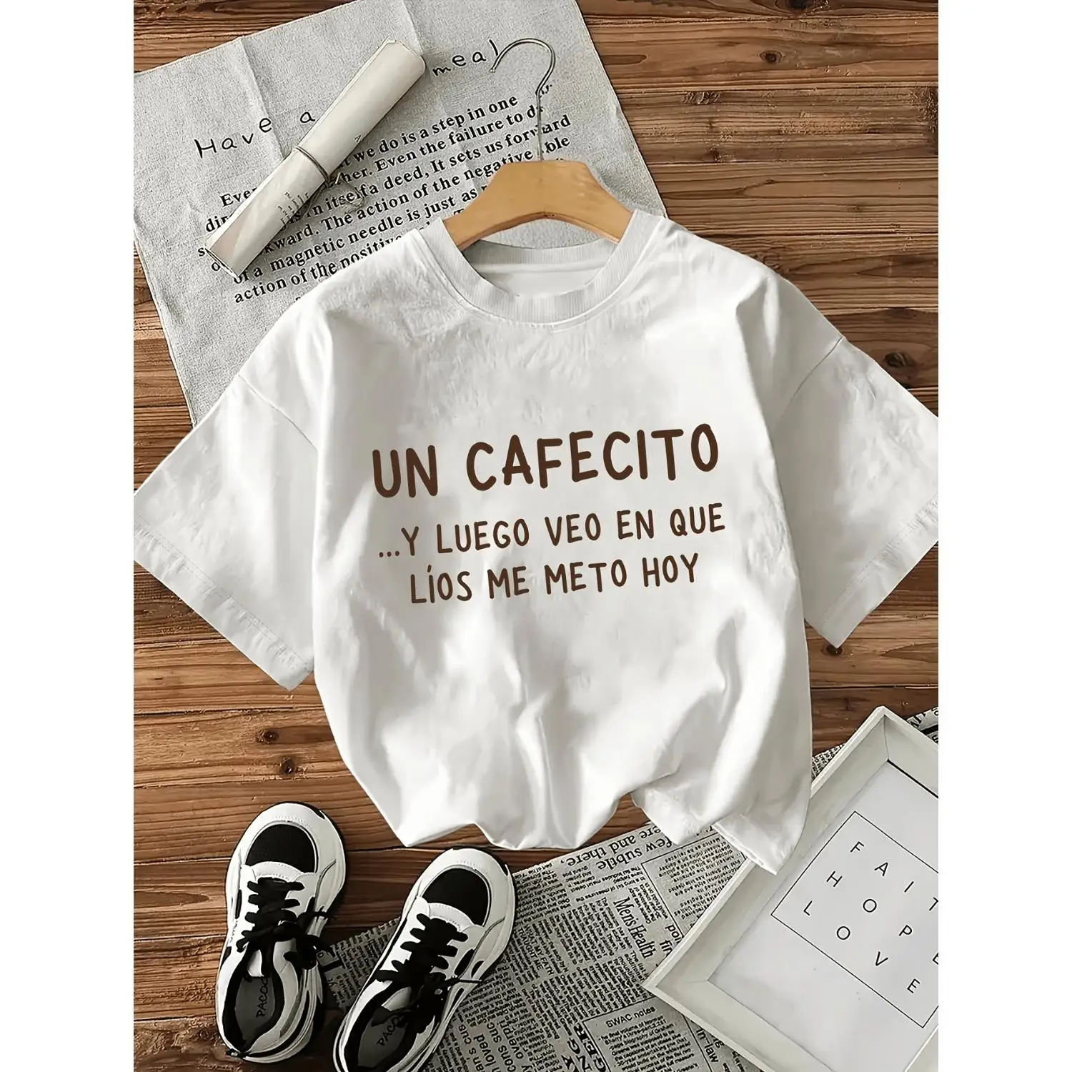 Women's T-Shirt, Casual Sporty Round Neck with Front Letter Print, Short Sleeve, for Spring/Summer