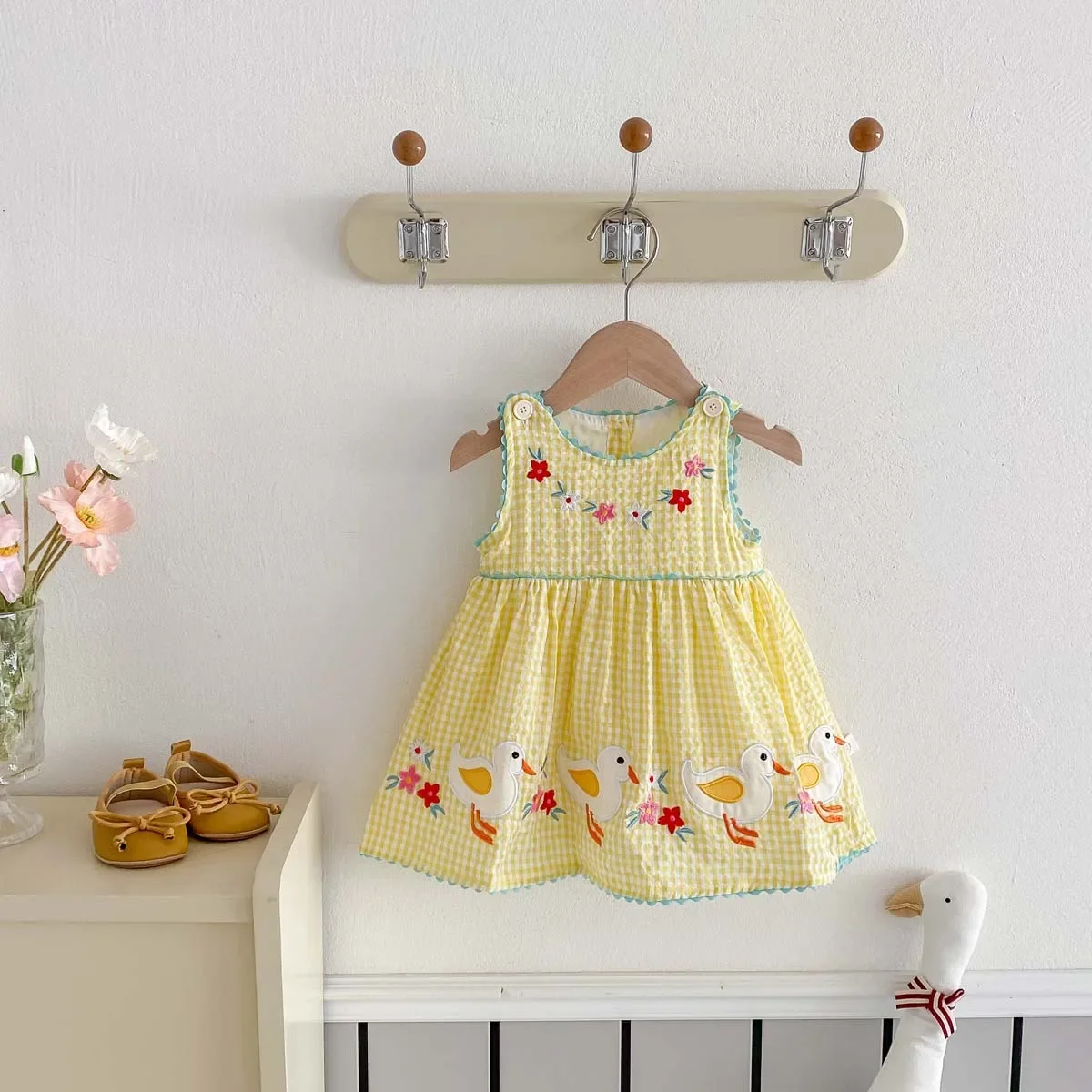 Children's Clothing, Girls' Summer Dress, Cute Cartoon Duck Vest Skirt, Baby's Western-style Embroidered Princess Plaid Skirt