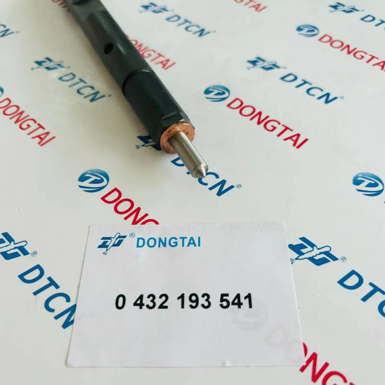 Fuel Injector 0432193541, 0 432 193 541  for Carnival Sedona 2.9TD / Engine J3