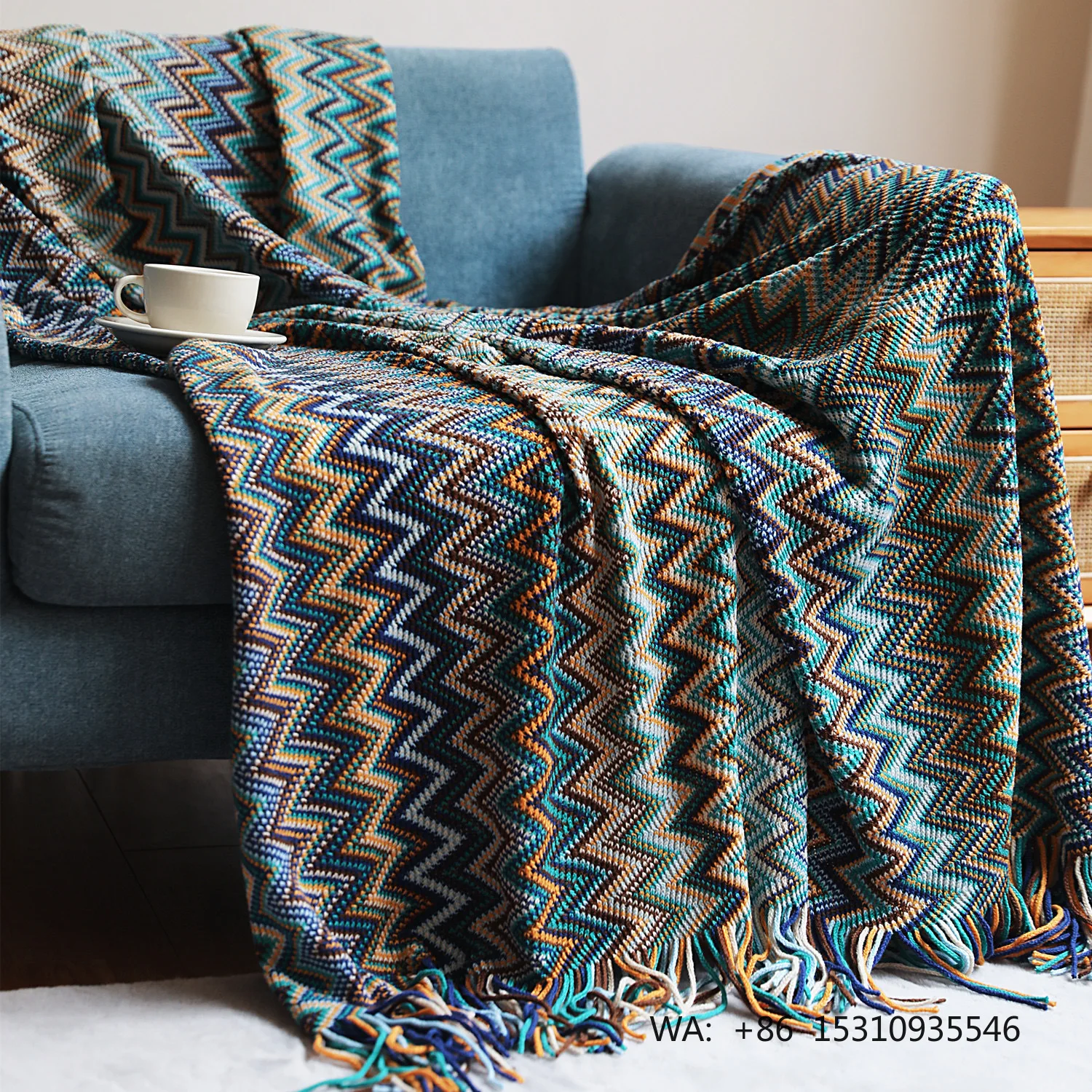 Custom Acrylic Knitted Throw Blanket Non-Toxic Anti-Pilling Geometric European American Style Four Seasons Use Travel Camping