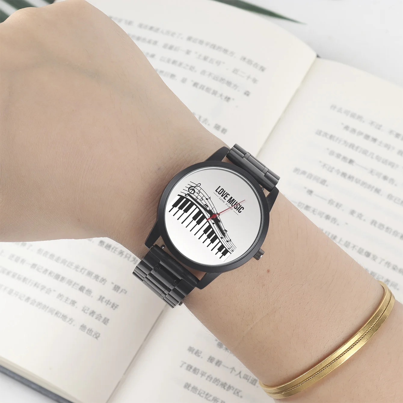 New Customize Women\'s Wrist Watch Quartz Piano Keys Design Love Music Score Black 3Hands Metal Strap Souvenir Festival