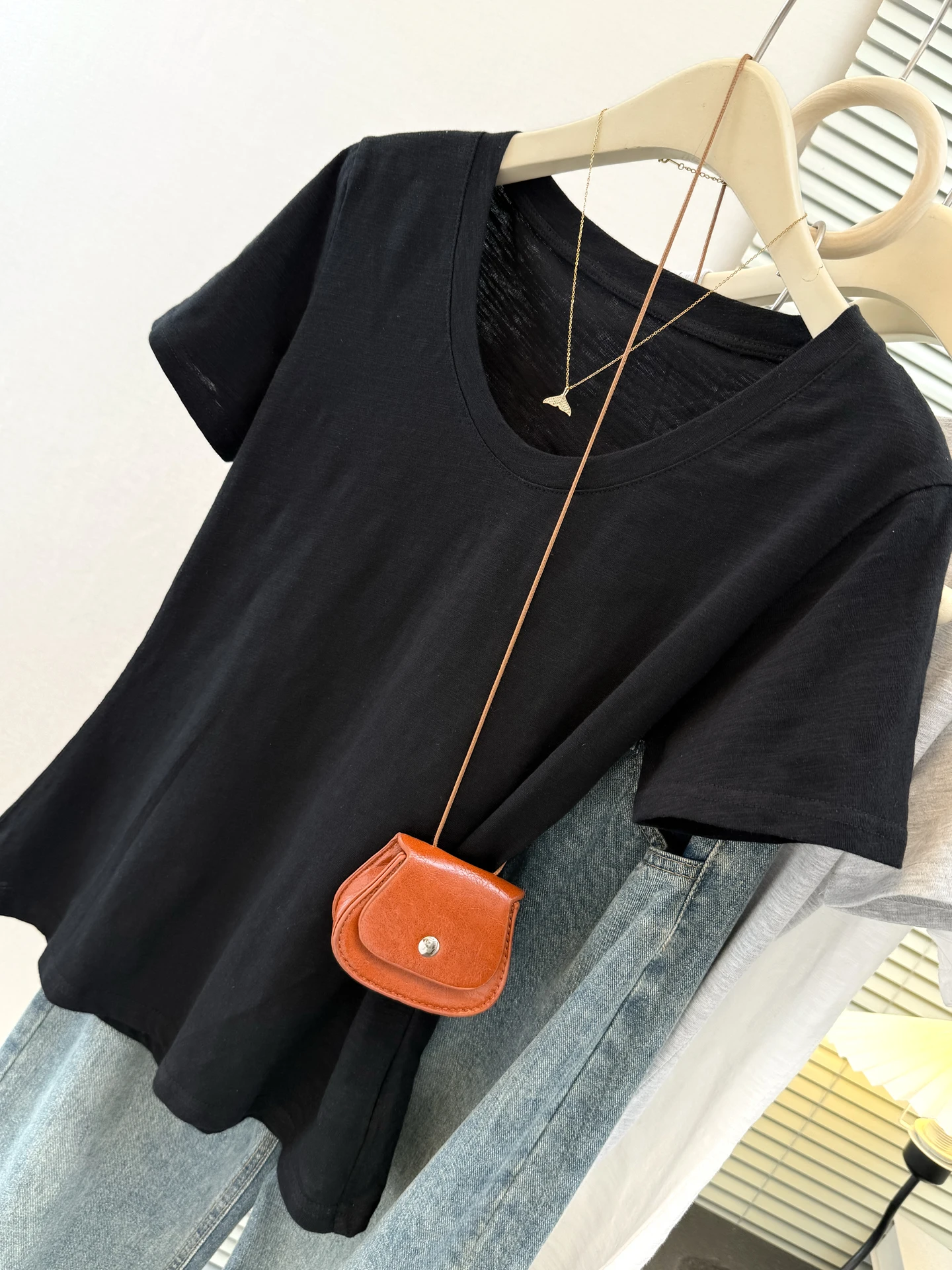 Slim Fit U-Neck Short Sleeve T-Shirt Women's Summer New Korean Style Bamboo Cotton Basic Shirt Shoulder Width Regular Cotton