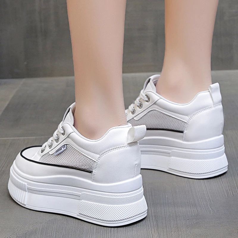 Sepatu Platform Sneakers wanita, sepatu olahraga tenis kasual luar ruangan bertali bersirkulasi modis kualitas tinggi 35-40