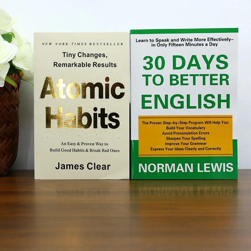 

《Атомные привычки》+ 《30 дней лучше английского языка》Ежедневное чтение позволяют привычки формирователь и изучение английского языка. Идеально подходит для рождественского праздничного подарка.