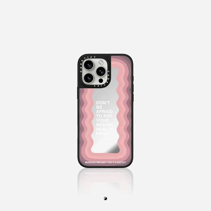 

Зеркало с надписью «Не боюсь» подходит для чехлов для iPhone.