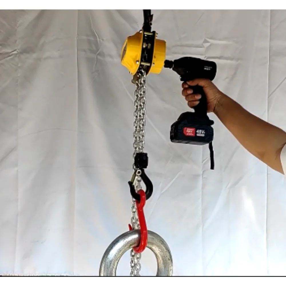 Portable electric rechargeable hand chain hoist