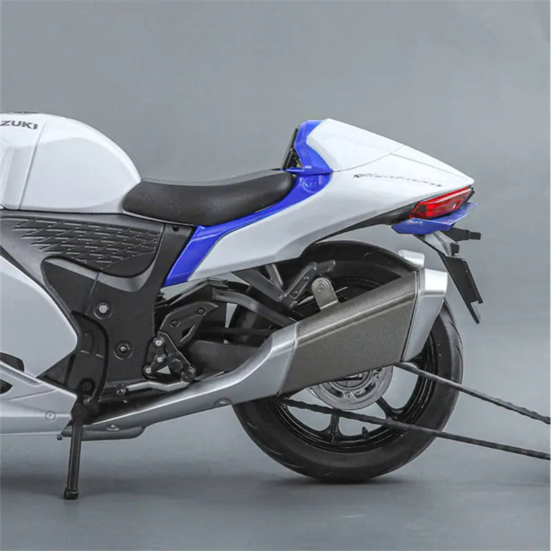 1:9 SUZUKI Hayabusa GSX-1300R Alloy Racing Motorcycle Model Diecast Metal Street Sports Motorcycle Model With Light Kid Toy Gift