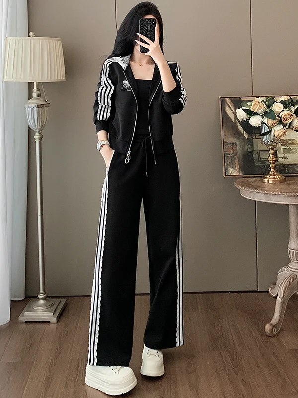 

Fashionable Black Sportswear Set for Women Autumn Leisure Brand Two-Piece Suit Wide Leg Pants Zipper Closure Long Sleeve Top