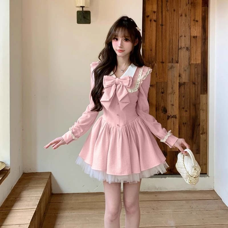 فرنسا الحلو فستان بكم طويل الوردي بلون مقوس دانتيل عالية الخصر المرقعة القوس الخامس الرقبة سليم Y2k المرأة عادية خريف 2025 #5