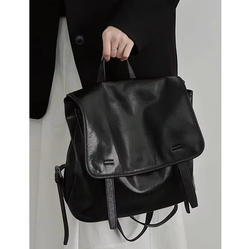 Mochila de piel de vaca curtida vegetal 2026, mochila minimalista Retro de cuero genuino, bolso de viaje informal de gran capacidad para mujer