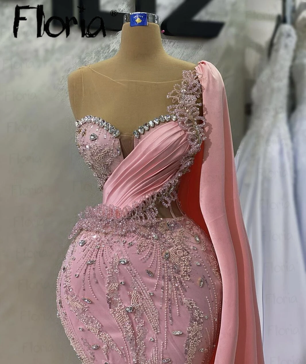 Floria Meerjungfrau Umhang Ärmel rosa Party kleid Illusion Perlen Hochzeit Abendessen Nacht kleider lange Promi-Kleid für Frauen Dubai