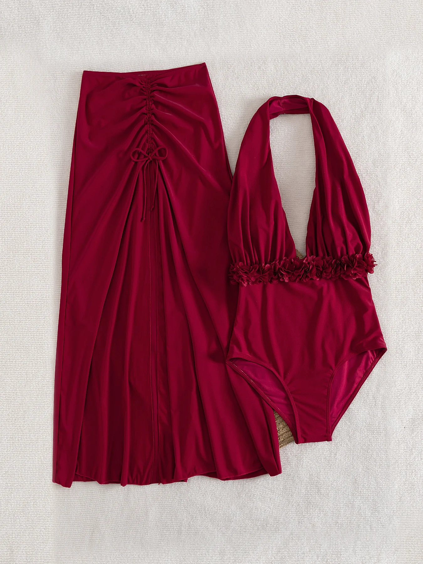 

Классический однотонный женский цельный купальник с лямкой на шее и юбка, женский комплект из 3 предметов, модная пляжная одежда с открытой спиной