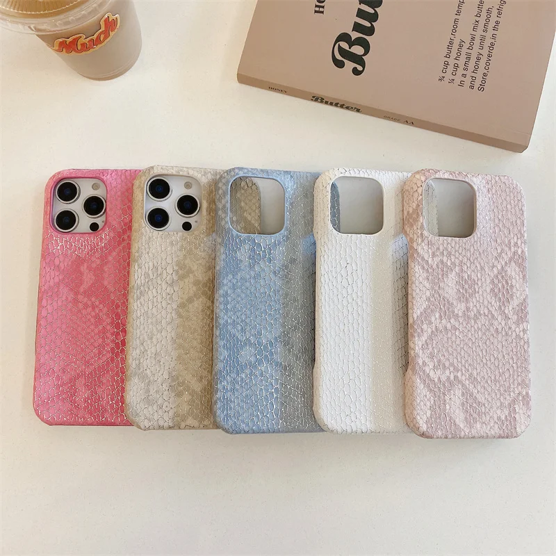

Luxury Golden Snake Leather silicone Phone Case for iPhone 11 12 13 14 15 16 Pro Max Plus mini 16e Fashion Skin Snake Cover﻿﻿